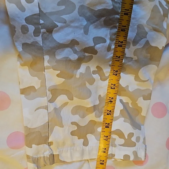 Cato, size 16 Camouflage Capris Cargo Pants - Picture 9 of 15